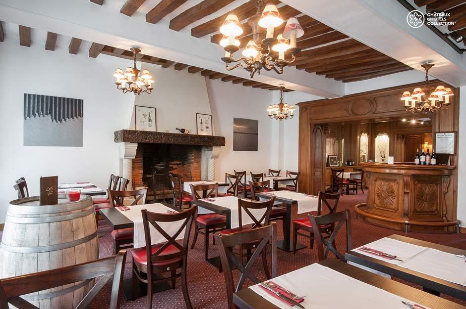 Hostellerie De La Poste - Les Collectionneurs Avallon Ristorante foto