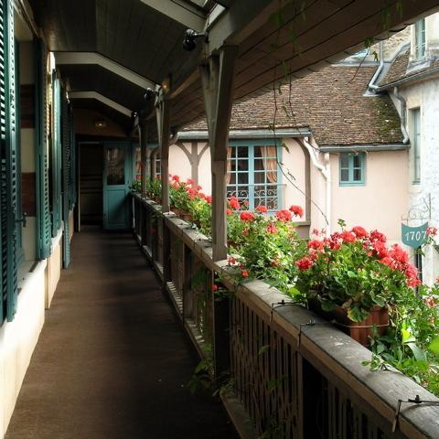 Hostellerie De La Poste - Les Collectionneurs Avallon Esterno foto