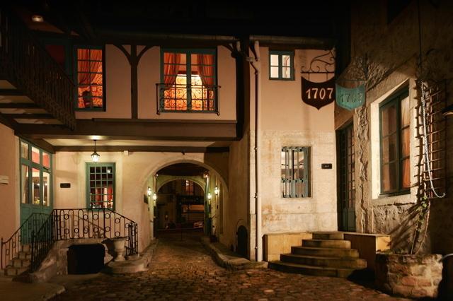 Hostellerie De La Poste - Les Collectionneurs Avallon Esterno foto